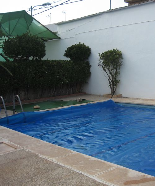 Lonas de burbujas para piscina en Alicante